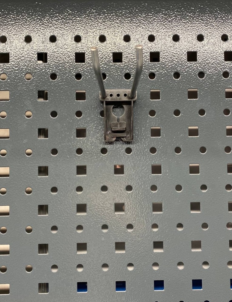 Крючок двойной 100 мм купить в Туле