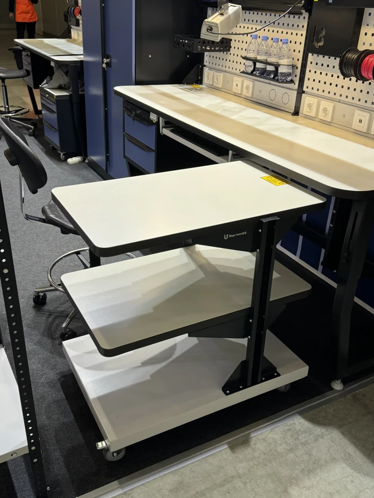 Подкатной антистатический стол SPC A купить в Туле