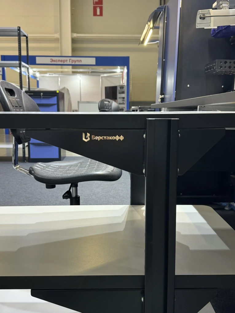 Подкатной антистатический стол SPC A купить в Туле